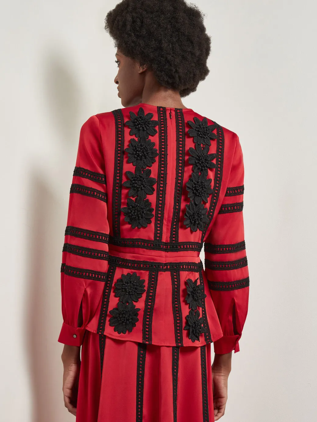 Crepe de Chine Floral Lace Peplum Blouse|Misook Hot