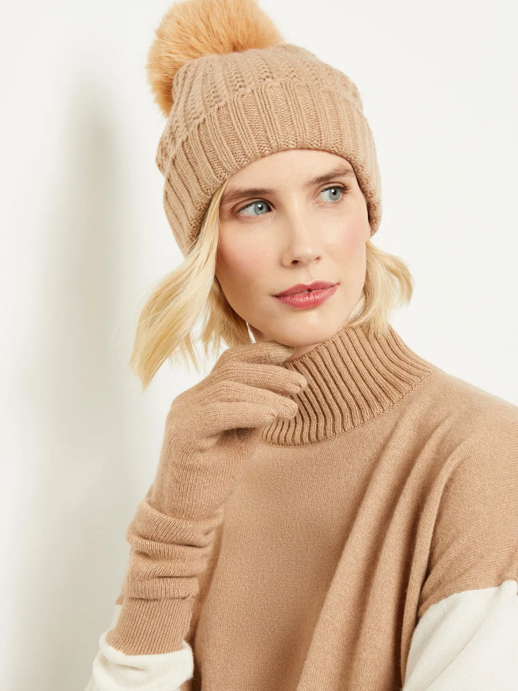 Faux Fur Pom Pom Cashmere Hat|Misook Online