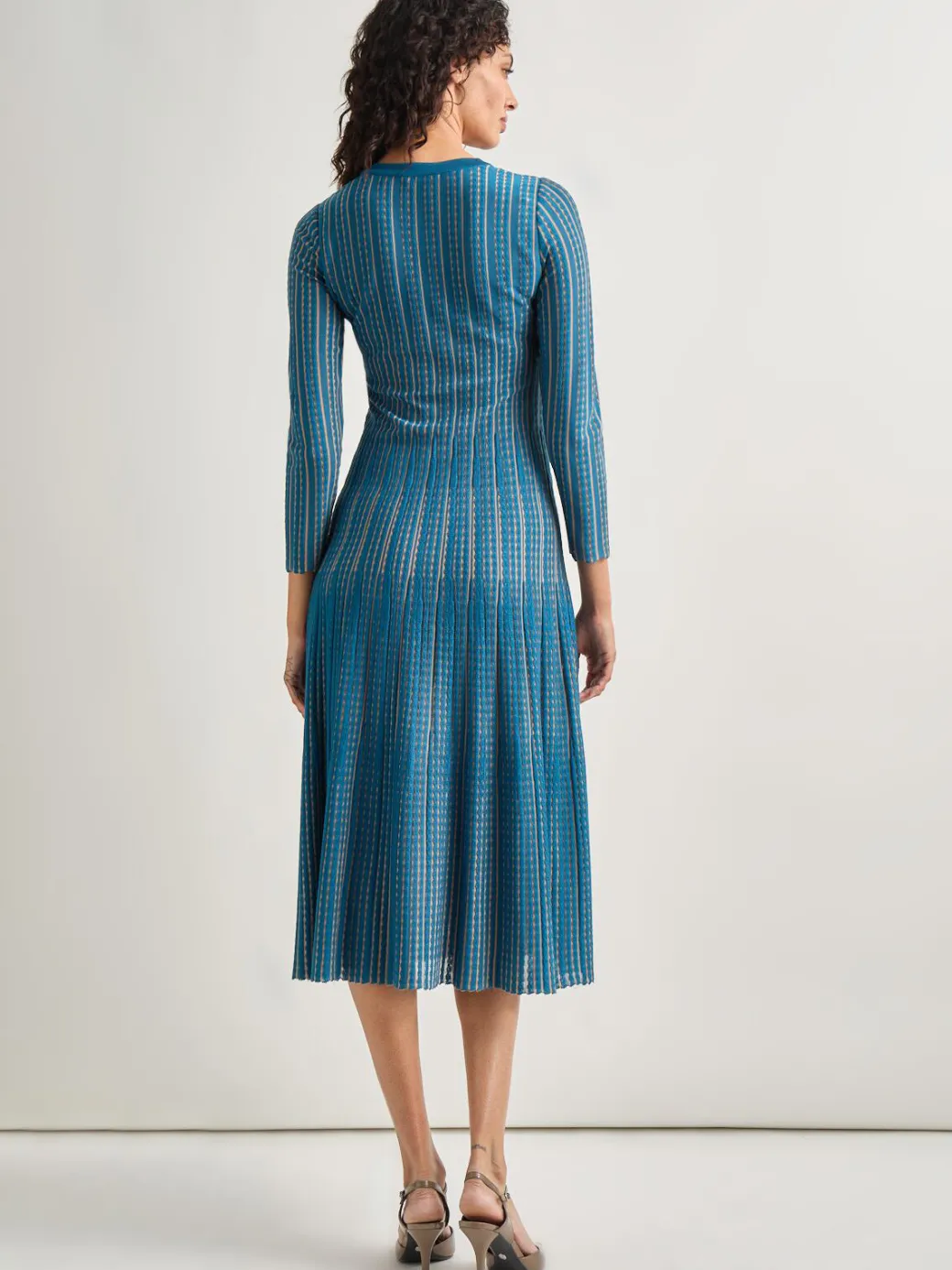 Fit-and-Flare Linear Textured Knit Midi Dress|Misook Best