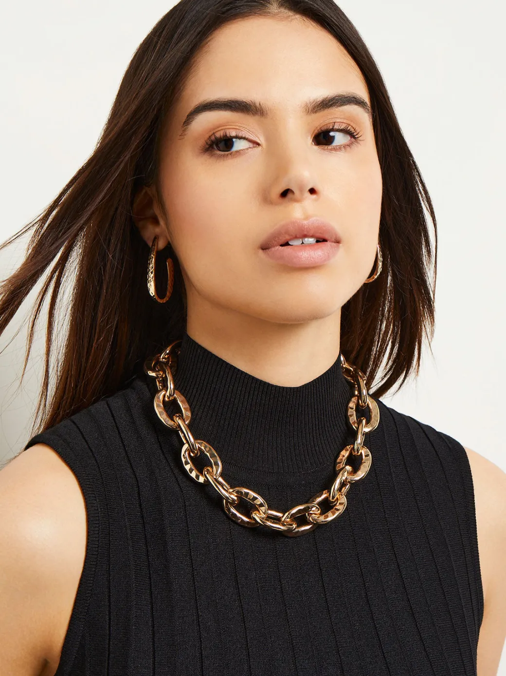 Hammered Oval Link Short Necklace|Misook Online