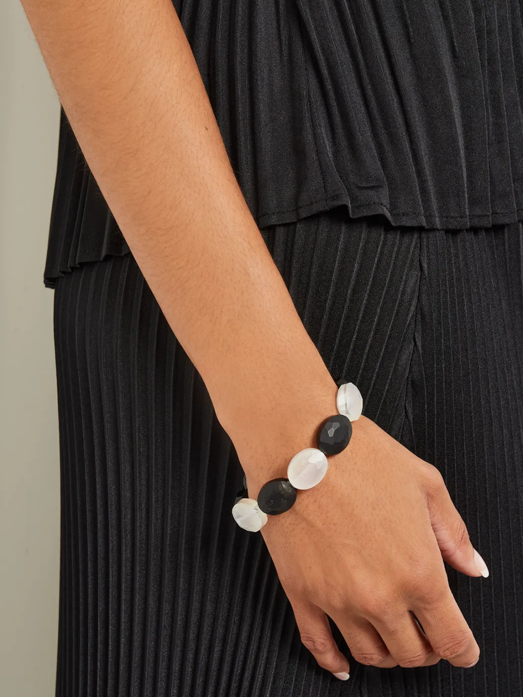 Handmade Matte Black & White Crystal Stretch Bracelet|Misook Best