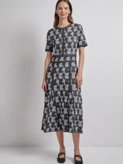 Modern Fit & Flare Intarsia Knit Dress|Misook Outlet