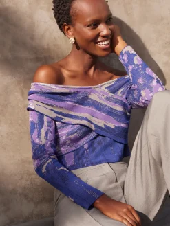 Modern Fit Cropped Cross Body Watercolor Soft Knit Top|Misook New