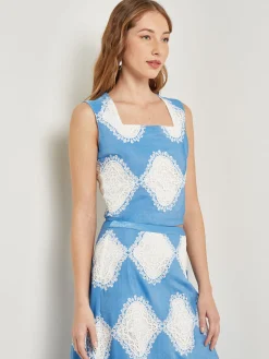 Modern Fit Lace Inset Woven Cropped Tank|Misook Clearance