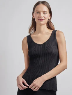 Shaped Ribbed Knit V-Neck Tank|Misook New