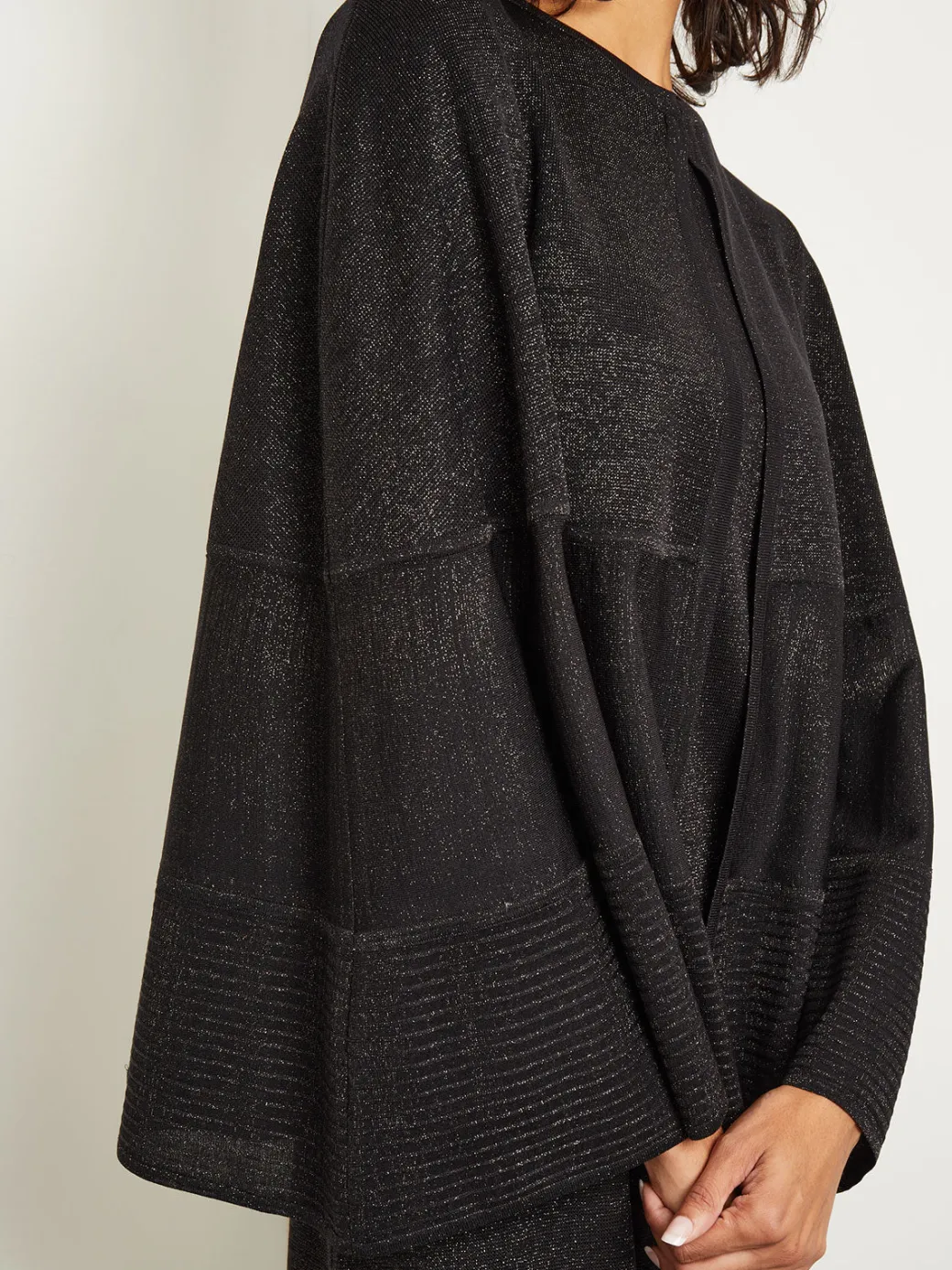 Shimmer Knit Cape|Misook Online