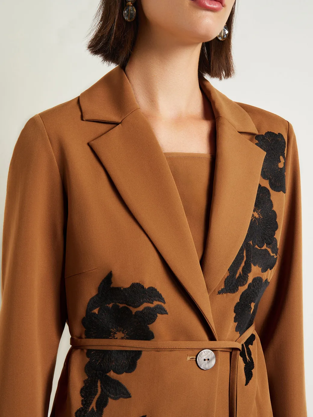 Tailored Fit Jacket - Embroidered Woven Twill|Misook Clearance