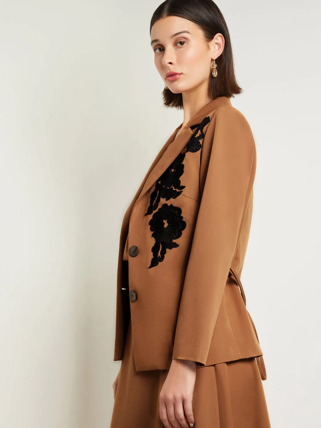 Tailored Fit Jacket - Embroidered Woven Twill|Misook Clearance