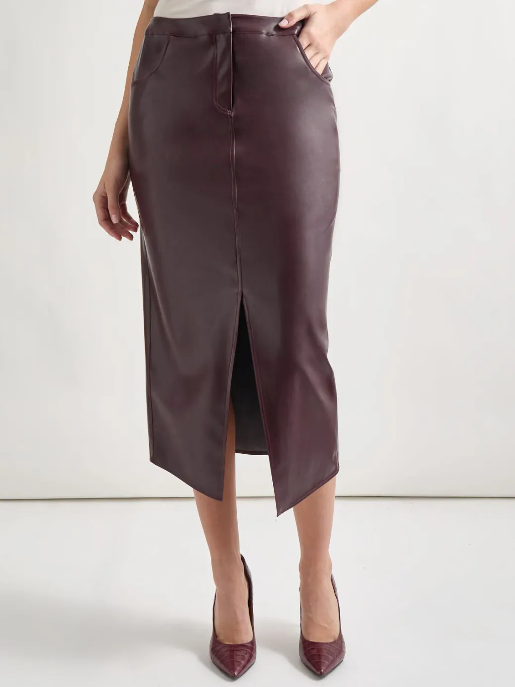 Vegan Leather Pencil Skirt|Misook Sale